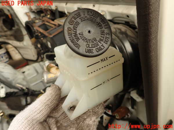 2UPJ-29444050]ハイエースワゴン100系(KZH106W)ブレーキマスターシリンダー 中古_m0002.jpg