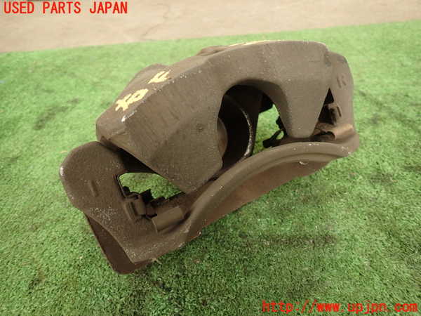 2UPJ-29444080]ハイエースワゴン100系(KZH106W)右フロントキャリパー 中古_m0002.jpg