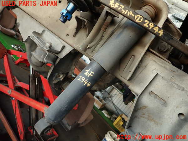 2UPJ-29445060]ハイエースワゴン100系(KZH106W)右フロントショックアブソーバー 中古_m0001.jpg