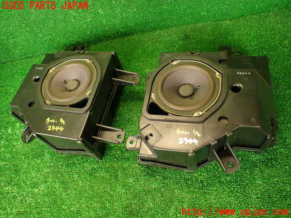 2UPJ-29446530]ハイエースワゴン100系(KZH106W)ウーハー 中古_m0001.jpg