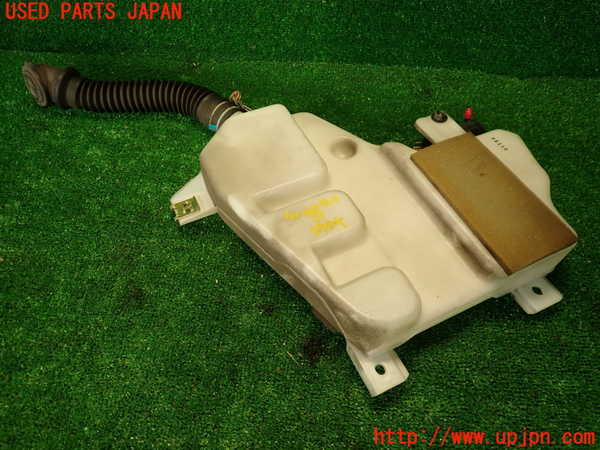 2UPJ-29446791]ハイエースワゴン100系(KZH106W)ウォッシャータンク1 中古_m0002.jpg