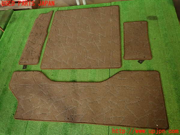 2UPJ-29447800]ハイエースワゴン100系(KZH106W)フロアマット ジャンク品 中古_m0001.jpg