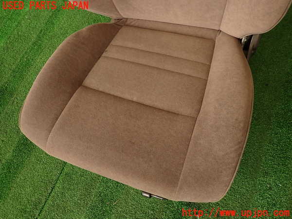 2UPJ-29447065]ハイエースワゴン100系(KZH106W)助手席シート 中古_m0002.jpg
