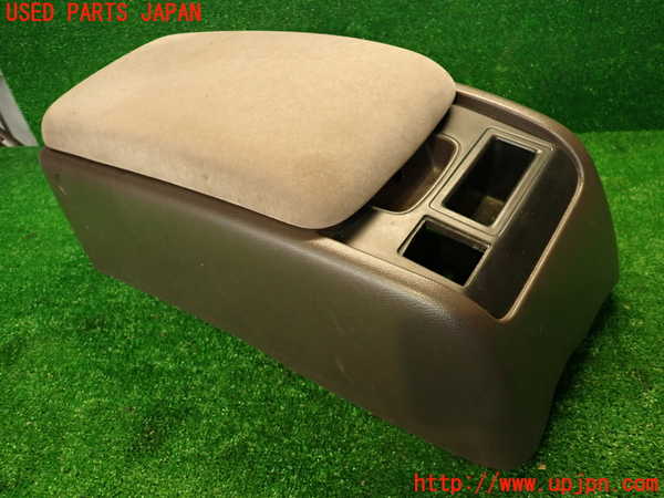 2UPJ-29447540]ハイエースワゴン100系(KZH106W)センターコンソール 中古_m0001.jpg