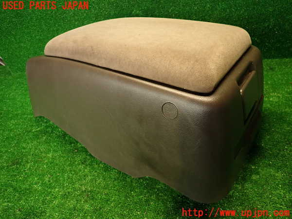 2UPJ-29447540]ハイエースワゴン100系(KZH106W)センターコンソール 中古_m0003.jpg