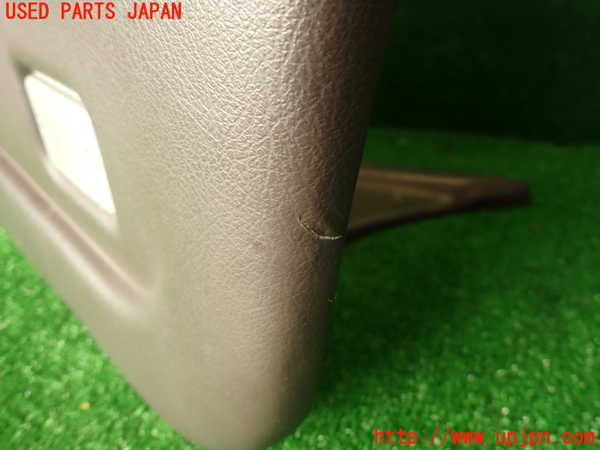 2UPJ-29441234]ハイエースワゴン100系(KZH106W)右前ドア内張り 中古_m0003.jpg