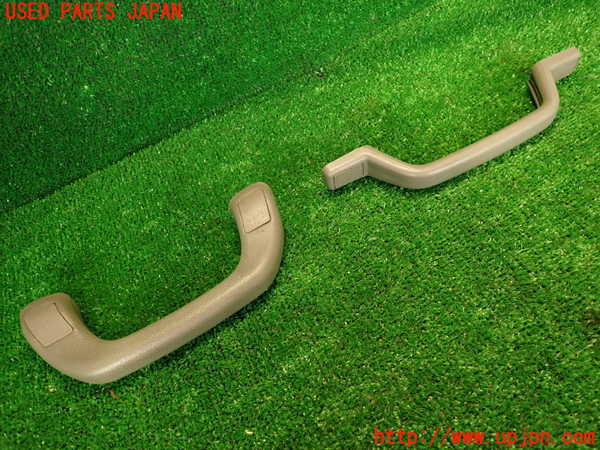 2UPJ-29447660]ハイエースワゴン100系(KZH106W)左フロントピラートリム 中古_m0002.jpg