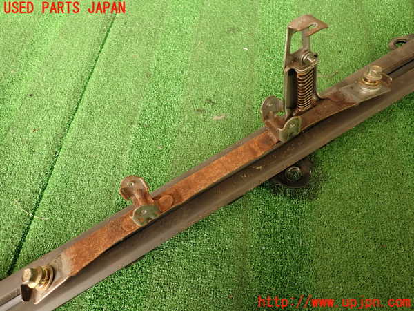 2UPJ-29447497]ハイエースワゴン100系(KZH106W)シートレール②2 中古_m0003.jpg