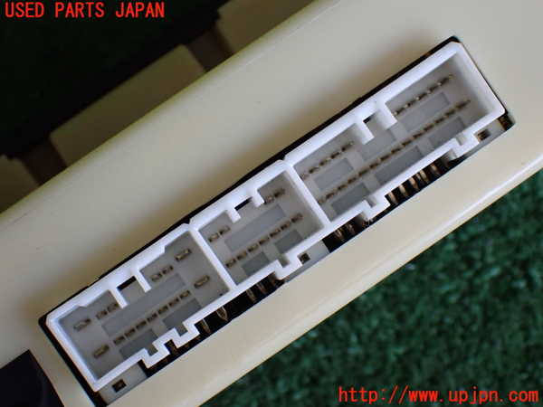 2UPJ-29456066]ソアラ(JZZ31)エアコンスイッチ1 中古_m0004.jpg