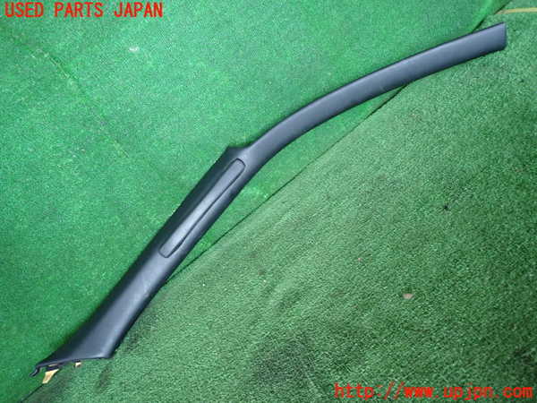 2UPJ-29457655]ソアラ(JZZ31)右フロントピラートリム 中古_m0001.jpg