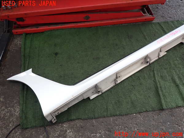 2UPJ-29461392]レクサス・IS F(USE20)左サイドステップ 中古_m0002.jpg