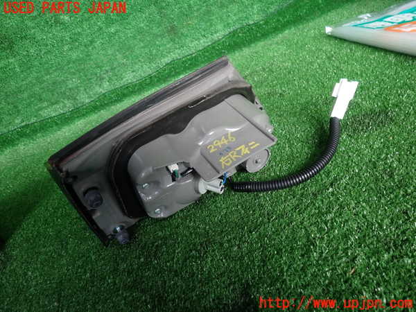 5UPJ-29461550]レクサス・IS F(USE20)右リアフィニッシャー 中古_m0002.jpg