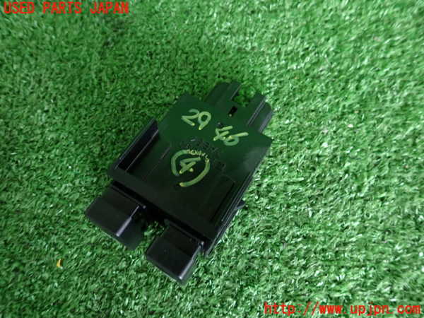 2UPJ-29466309]レクサス・IS F(USE20)スイッチ4 (給油口、トランク) 中古_m0002.jpg