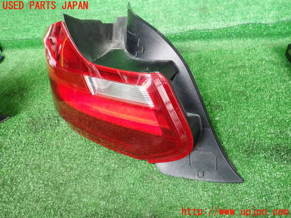 2UPJ-29471536]BMW M2 クーペ(1H30)(F87)左テールランプ 中古_m0002.jpg