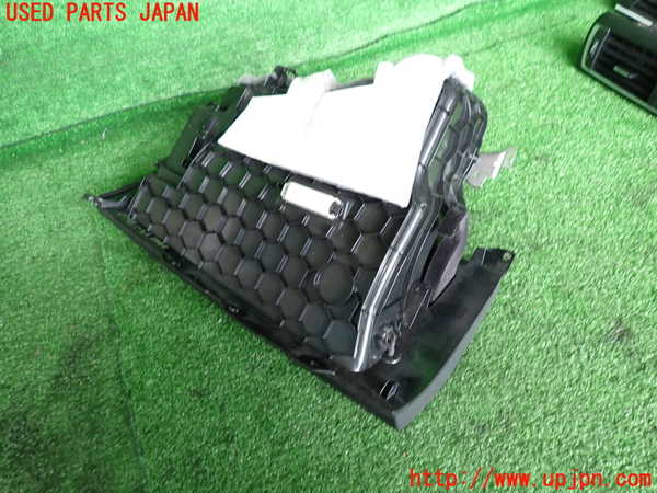 2UPJ-29477516]BMW M2 クーペ(1H30)(F87)グローブボックス1 中古_m0002.jpg
