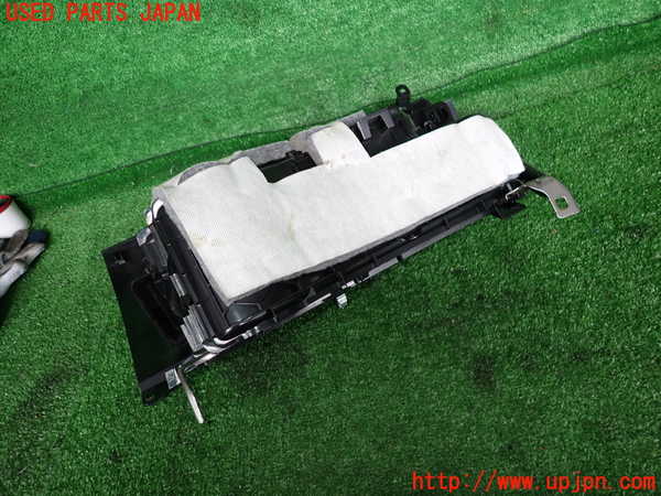 2UPJ-29477516]BMW M2 クーペ(1H30)(F87)グローブボックス1 中古_m0004.jpg