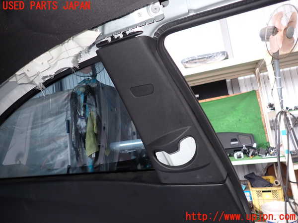 2UPJ-29477680]BMW M2 クーペ(1H30)(F87)左リアピラートリム 中古_m0002.jpg