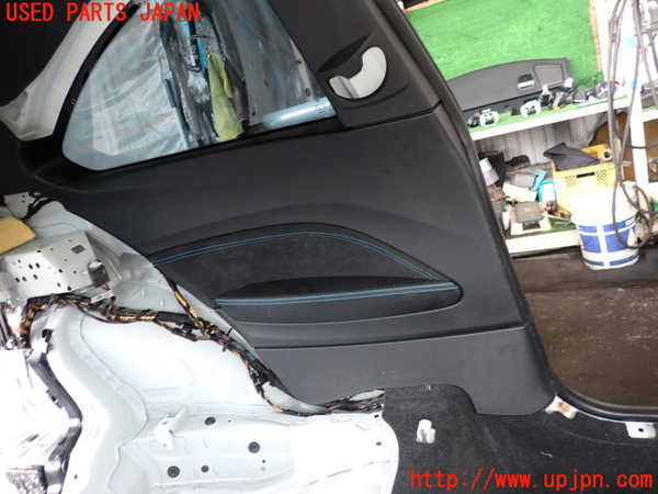 2UPJ-29477680]BMW M2 クーペ(1H30)(F87)左リアピラートリム 中古_m0004.jpg
