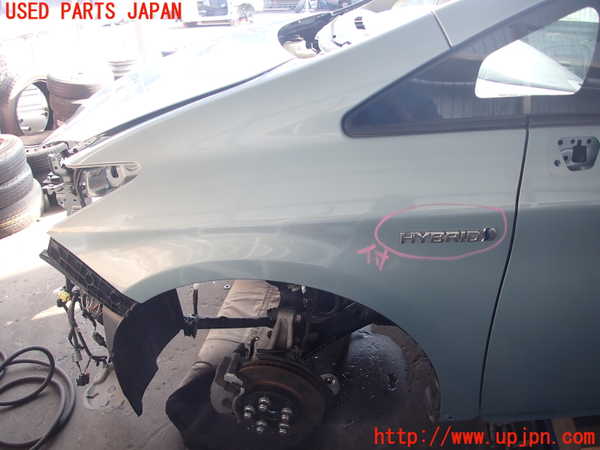 2UPJ-29481082]プリウス(ZVW30)左前フェンダー 中古_m0001.jpg