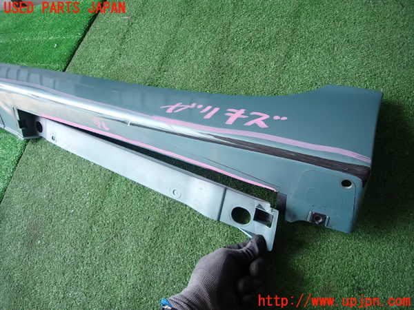 2UPJ-29481392]プリウス(ZVW30)左サイドステップ ジャンク品 中古_m0005.jpg