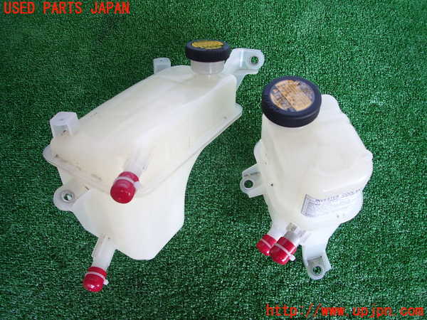 2UPJ-29482410]プリウス(ZVW30)ラジエータータンク 中古_m0001.jpg