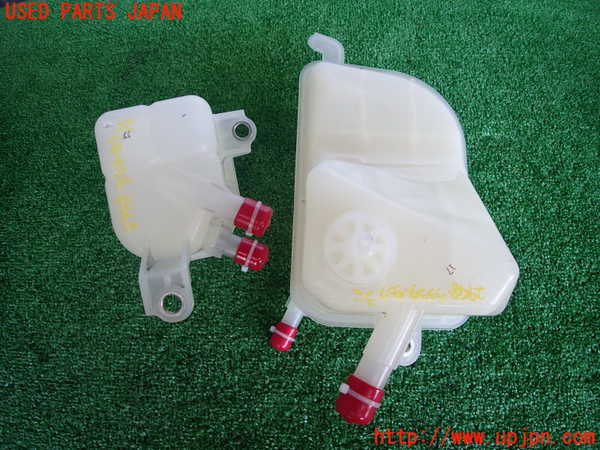 2UPJ-29482410]プリウス(ZVW30)ラジエータータンク 中古_m0002.jpg
