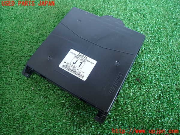 2UPJ-29486148]プリウス(ZVW30)コンピューター3 (89221-47280) 中古_m0001.jpg