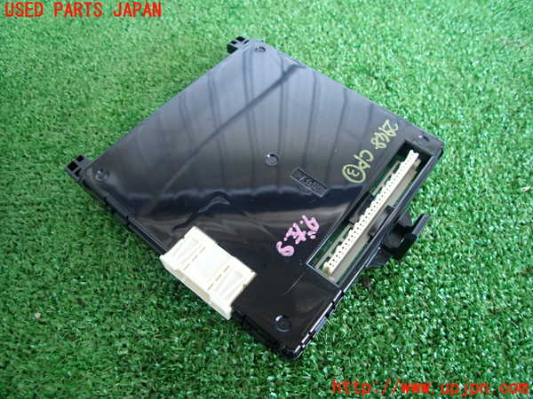 2UPJ-29486148]プリウス(ZVW30)コンピューター3 (89221-47280) 中古_m0002.jpg