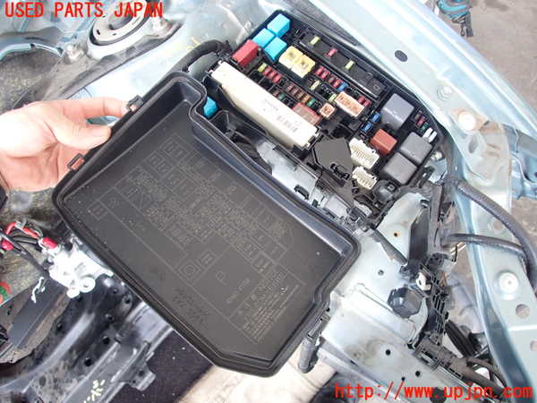 2UPJ-29486742]プリウス(ZVW30)ヒューズボックス2 中古_m0002.jpg