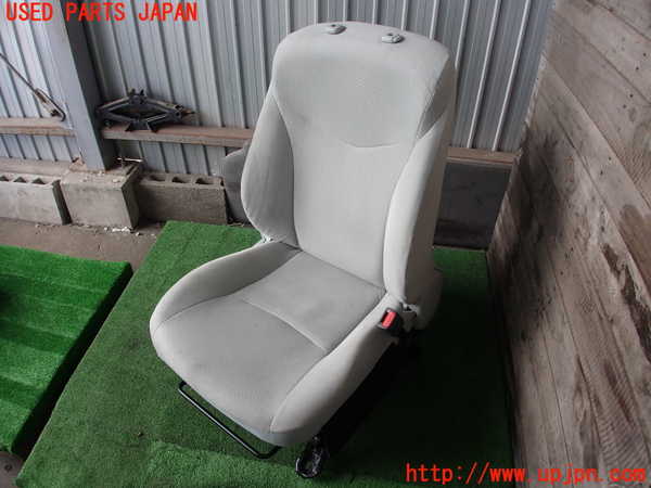 2UPJ-29487035]プリウス(ZVW30)運転席シート 中古_m0001.jpg