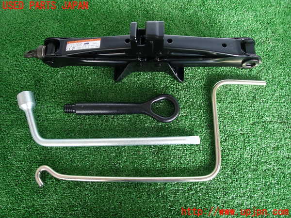 2UPJ-29487805]プリウス(ZVW30)車載工具 中古_m0001.jpg