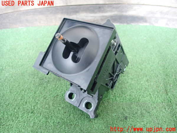 2UPJ-29487555]プリウス(ZVW30)ATシフトレバー 中古_m0001.jpg
