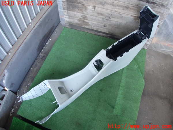 2UPJ-29487540]プリウス(ZVW30)センターコンソール 中古_m0003.jpg