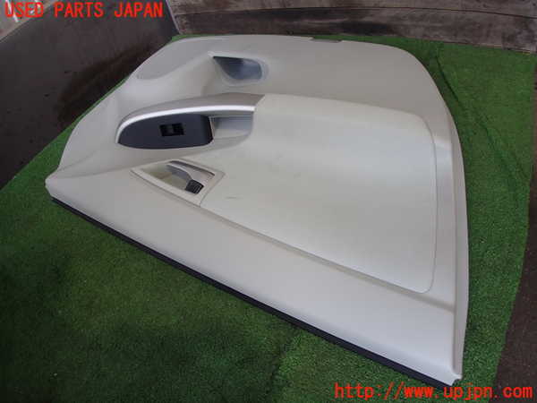 2UPJ-29481264]プリウス(ZVW30)左前ドア内張り 中古_m0003.jpg