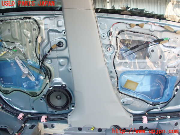 2UPJ-29487670]プリウス(ZVW30)左センターピラートリム 中古_m0003.jpg