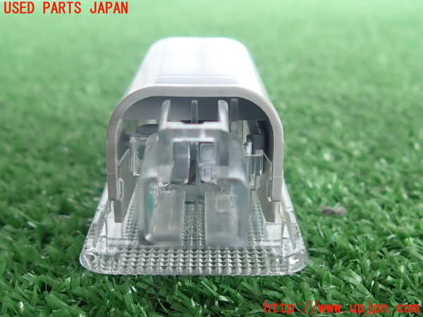 2UPJ-29486413]プリウス(ZVW30)ルームランプ3 (左 ラゲッジ) 中古_m0003.jpg