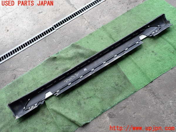 2UPJ-29491392]BMW X1(VL18)(E84系)左サイドステップ 中古_m0005.jpg