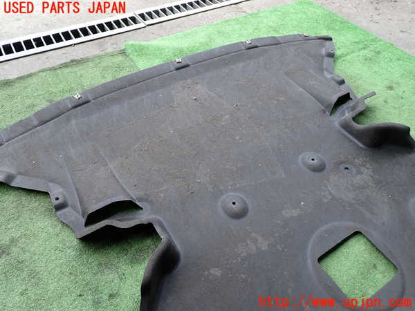 2UPJ-29492170]BMW X1(VL18)(E84系)エンジンアンダーカバー 中古_m0002.jpg