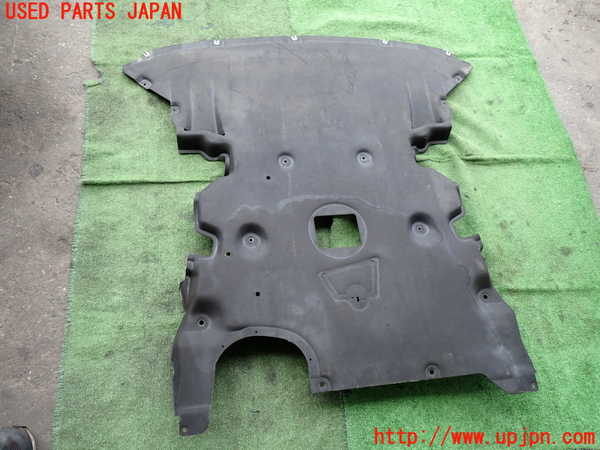 2UPJ-29492170]BMW X1(VL18)(E84系)エンジンアンダーカバー 中古_m0004.jpg