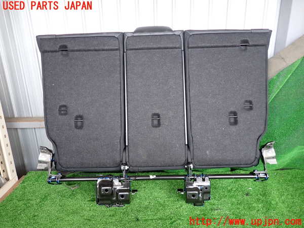 2UPJ-29497385]BMW X1(VL18)(E84系)リアシート 中古_m0005.jpg
