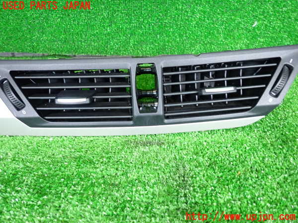2UPJ-29497528]BMW X1(VL18)(E84系)エアコン吹き出し口3 (真中) 中古_m0002.jpg