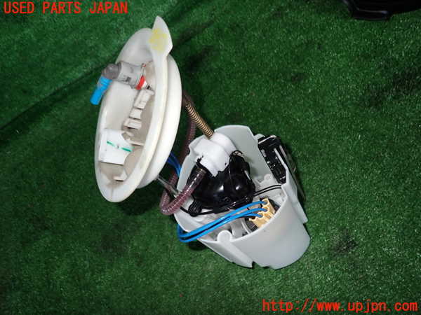 2UPJ-29502510]BMW ミニ(MINI)クーパーS(XS20)(F55)燃料ポンプ 中古_m0002.jpg