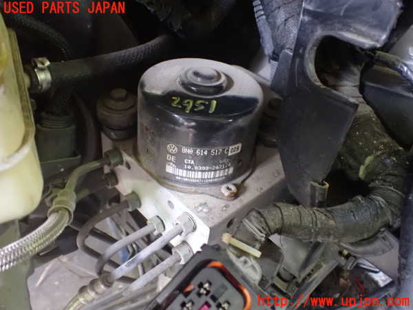 2UPJ-29514040]アウディ・TT ロードスター(8NAPXF)ABSアクチュエーター 中古_m0001.jpg