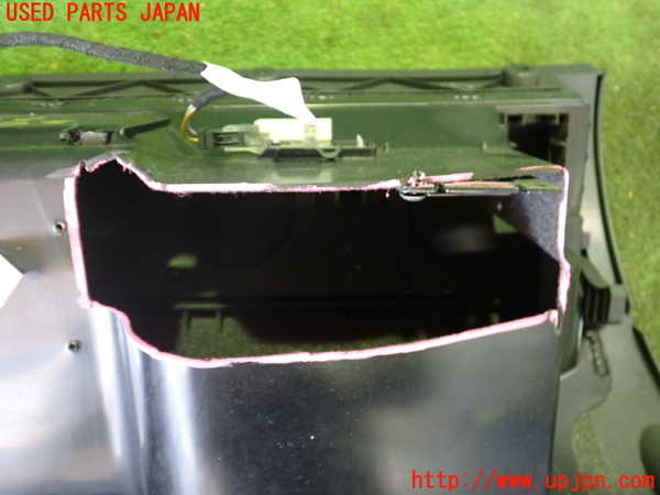 2UPJ-29517516]アウディ・TT ロードスター(8NAPXF)グローブボックス1 中古_m0005.jpg