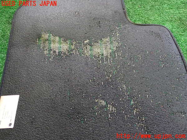 2UPJ-29517800]アウディ・TT ロードスター(8NAPXF)フロアマット 中古_m0003.jpg