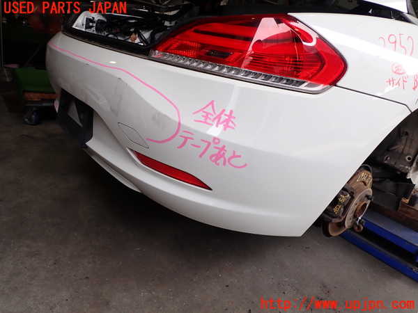 2UPJ-29521610]BMW Z4(LM25)リアバンパー 中古 (E89)_m0002.jpg