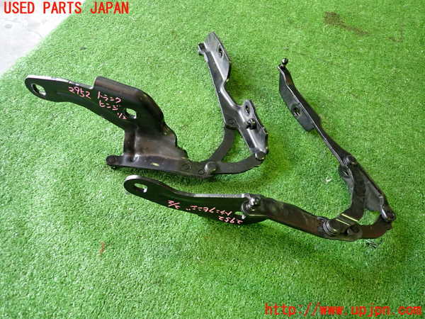 2UPJ-29521513]BMW Z4(LM25)トランクヒンジ1 中古 (E89)_m0001.jpg