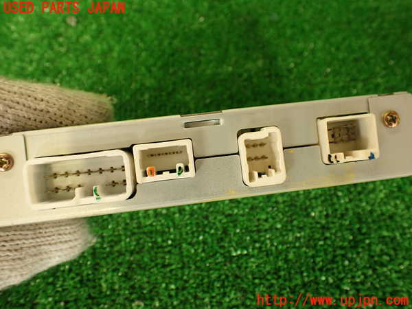 2UPJ-29536660]アルテッツァ(GXE10)TVチューナー 中古_m0003.jpg