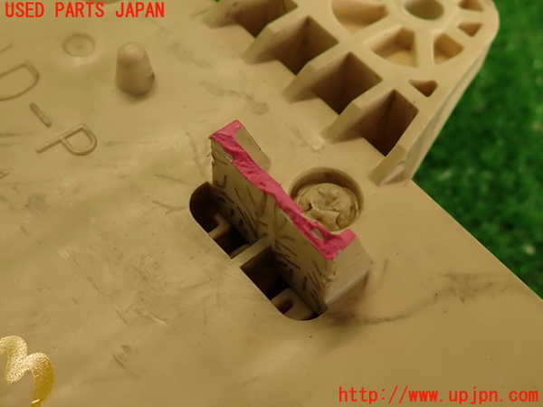 2UPJ-29536743]アルテッツァ(GXE10)ヒューズボックス3 中古_m0003.jpg