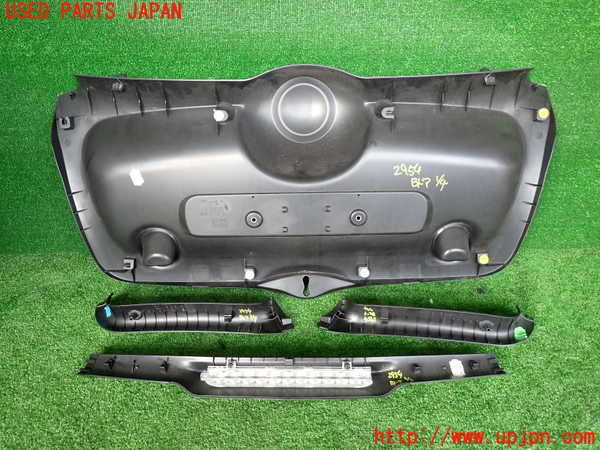 2UPJ-29541578]BMW ミニ(MINI)ジョンクーパーワークス(JCW)(MFJCW)バックドア内張り 中古 (R56)_m0004.jpg